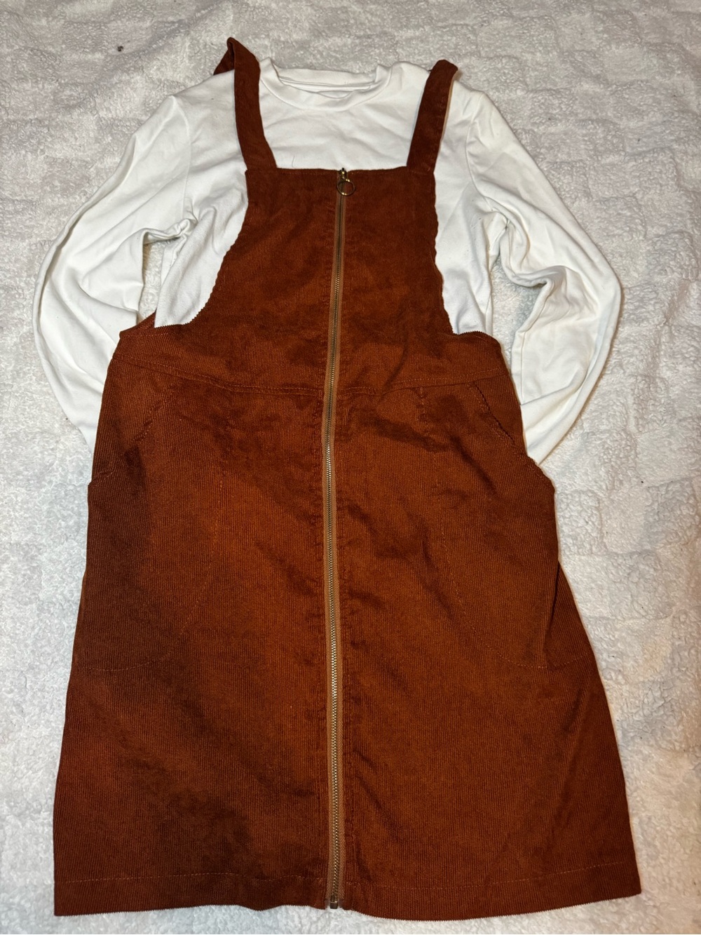 SHEIN Rust Zip-Front Pinafore Dress with White Top